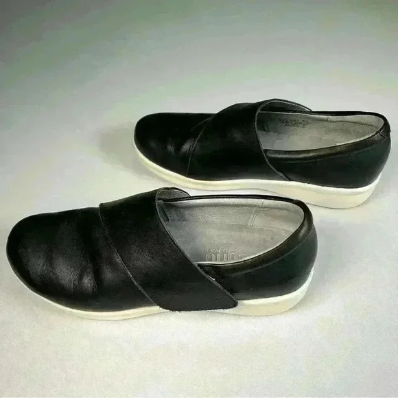 Lightly used  TRAQ BY ALEGRIA "QIN" WOMENS SMART WALKING SHOES BLACK - Picture 4 of 13